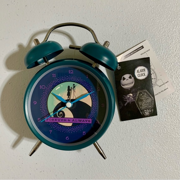 Disney Tim Burton’s The Nightmare Before Christmas Twin Bell Analog Clock-NWT - Picture 7 of 8